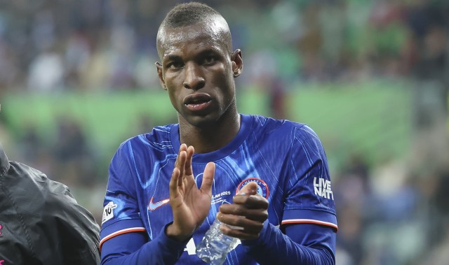 华体会官网下载-记者：切尔西撤销了杰克逊的体检许可，要求其返回球队