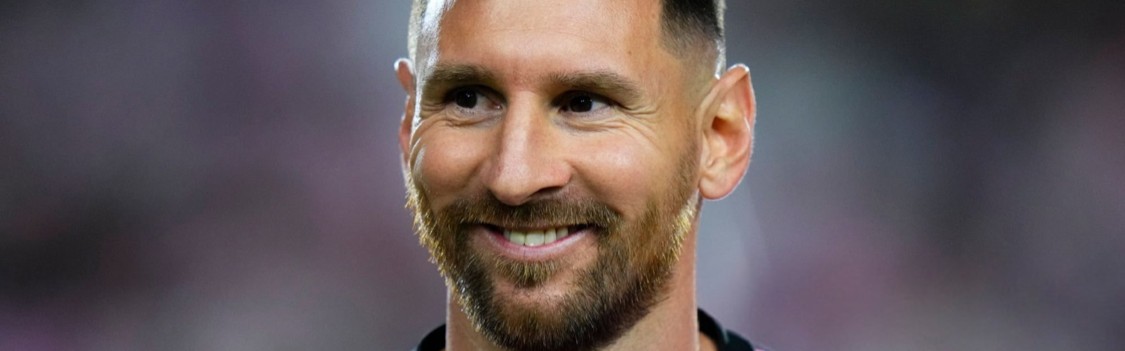 华体会官网下载-拜仁球员：梅西和C罗选梅西！梅西全面、且能一己之力！