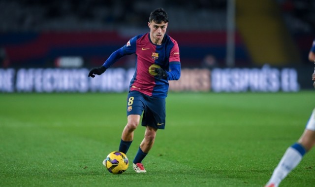 华体会官网-佩德里打造完美球员：右脚内马尔 左脚梅西 射门&amp;头球C罗