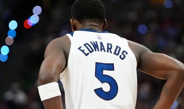 华体会官网入口-抢七耗尽狼队体能 爱德华兹打法变形被逼入极限