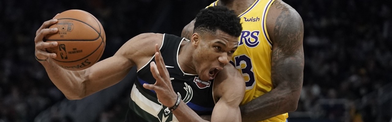 现役球员总决赛单场50分仅两位：18年詹姆斯和21年字母哥